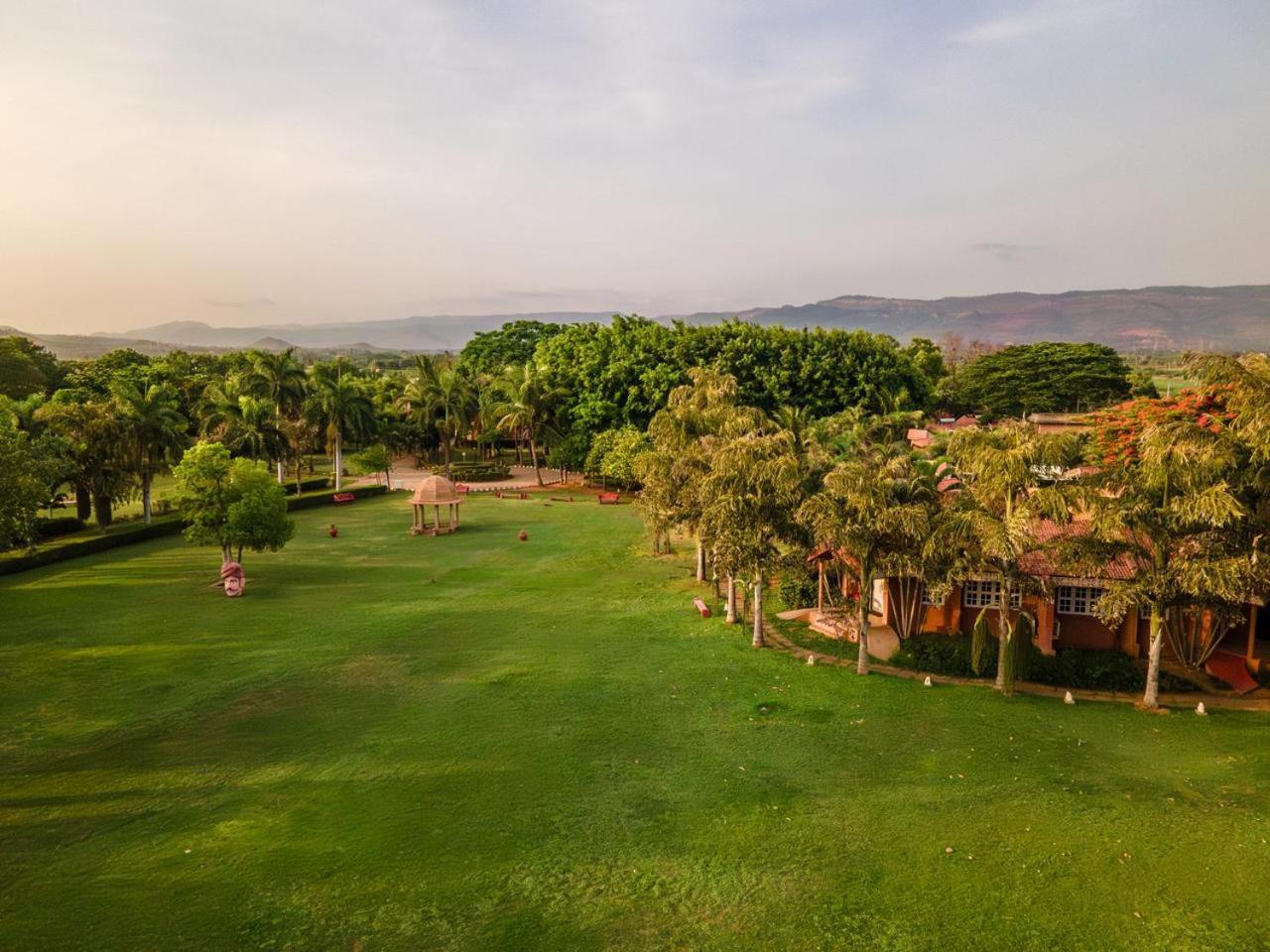 Vijayshree Resort, Hampi Exterior foto